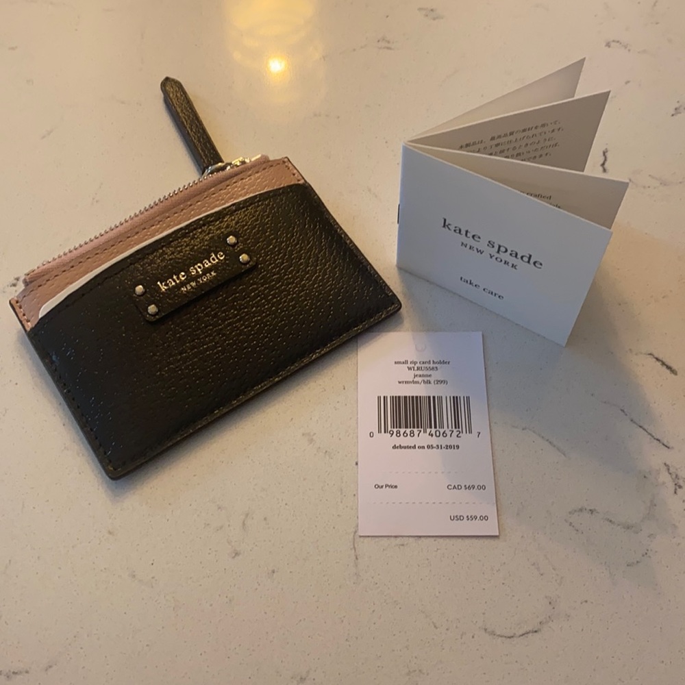 Small Kate Spade zip card holder